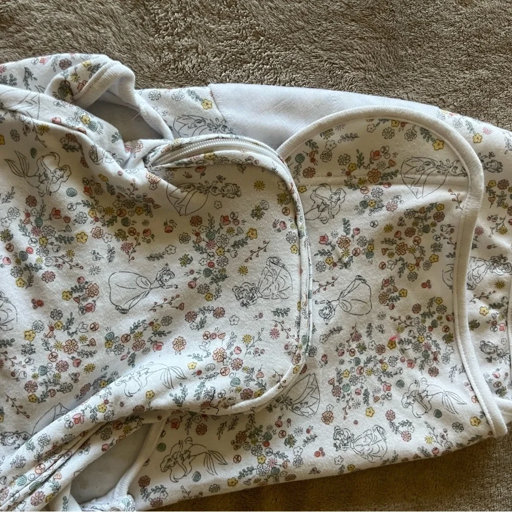 Disney Baby Aden + Anais Essential Easy Swaddle Wrap Size 0-3 Months 22-24.4 in